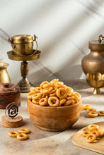 Load image into Gallery viewer, Small rings chips 90GMS